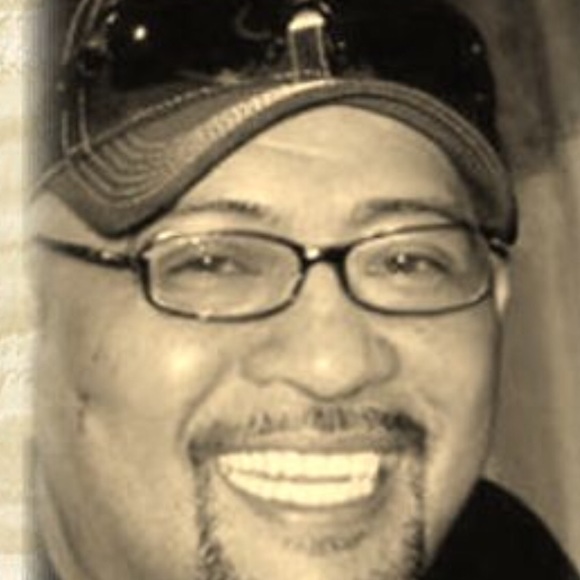 Meet your Posher, Armando - Picture 1 of 1